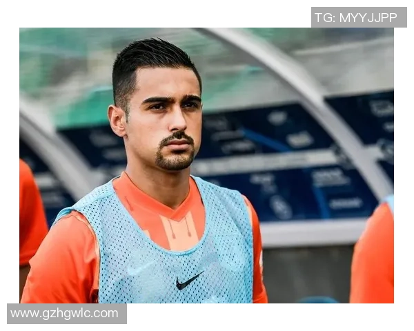 莱昂纳多：从足球场上的天才少年到世界级巨星的成长之路